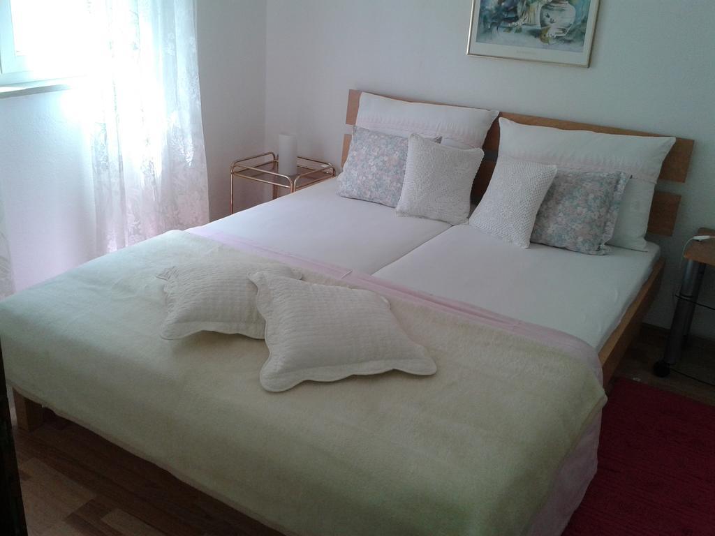 Apartment Splitska Ngoại thất bức ảnh